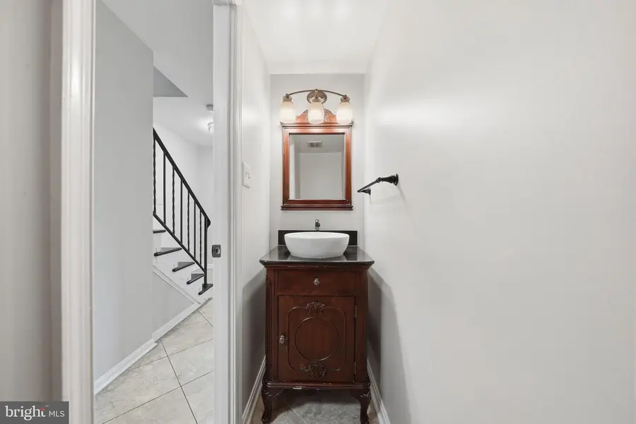 2816 Balliett Ct, Vienna, VA 22180 - #3