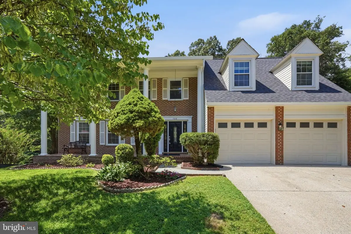 7316 Walnut Knoll Dr, Springfield, VA 22153 - #1