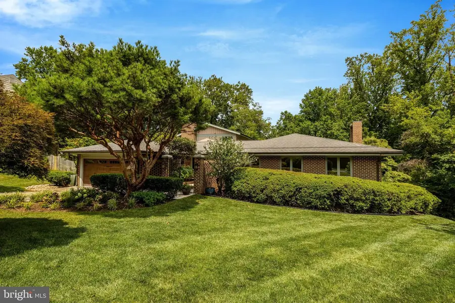 6952 Kyleakin Ct, McLean, VA 22101 - #2