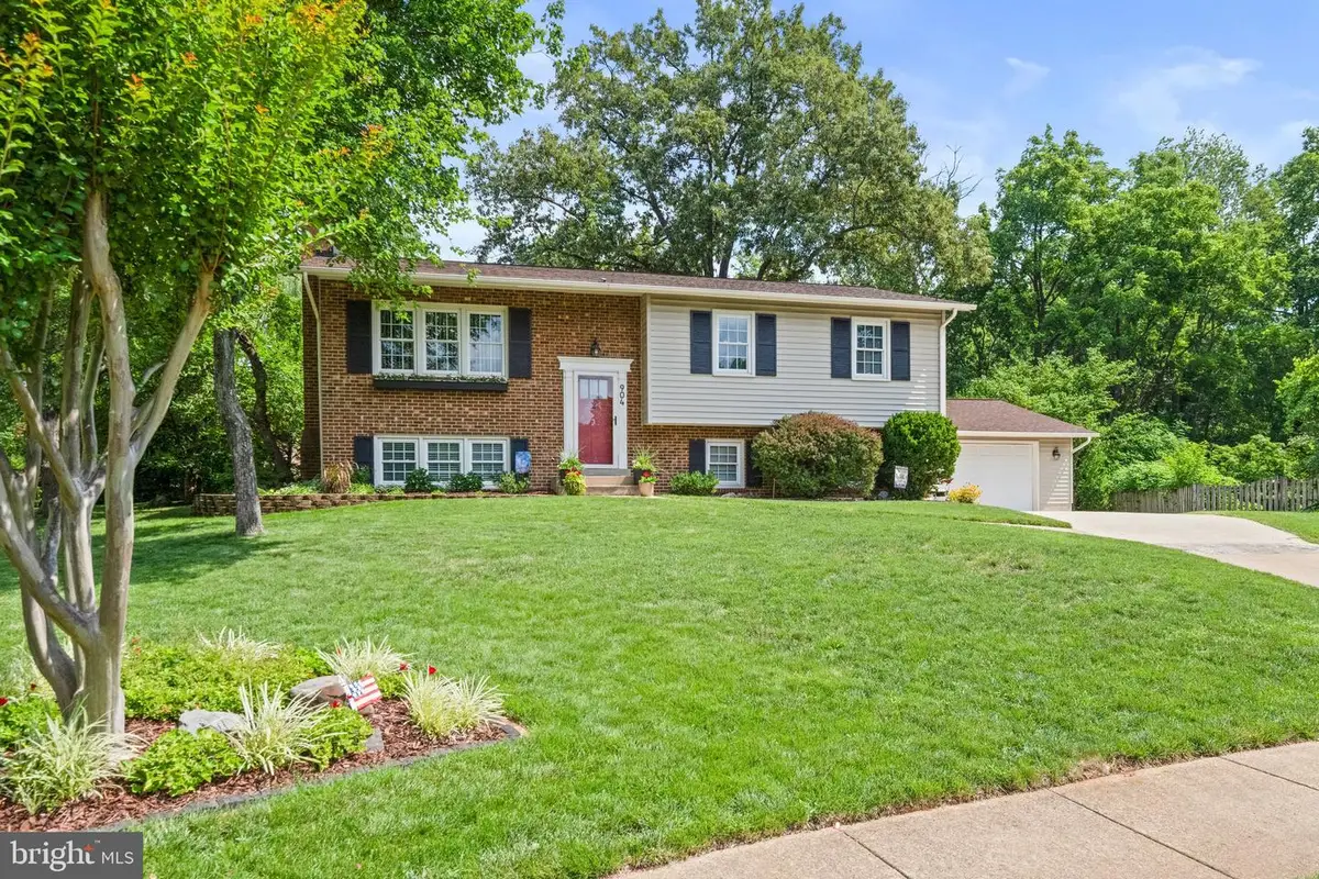 904 Dunbarton Ct, Herndon, VA 20170 - #1