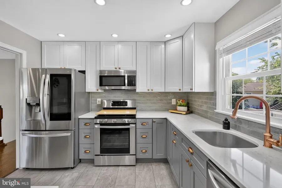5703 Broadmoor St, Alexandria, VA 22315 - #3