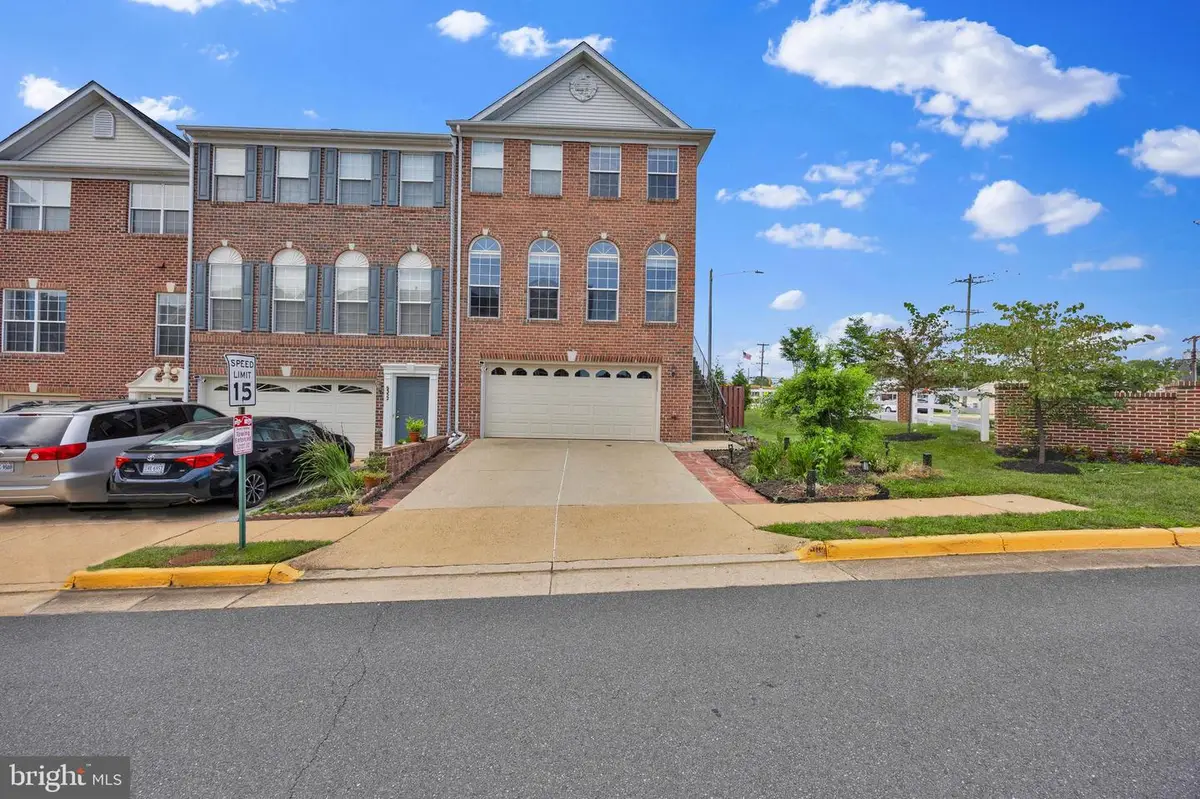 6350 Regal Oak Dr, Springfield, VA 22152 - #1