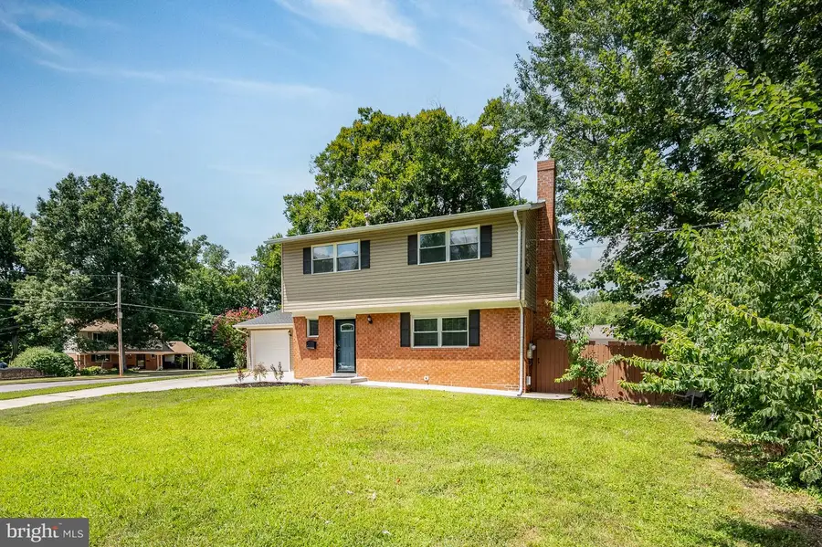 5520 Southampton Dr, Springfield, VA 22151 - #3