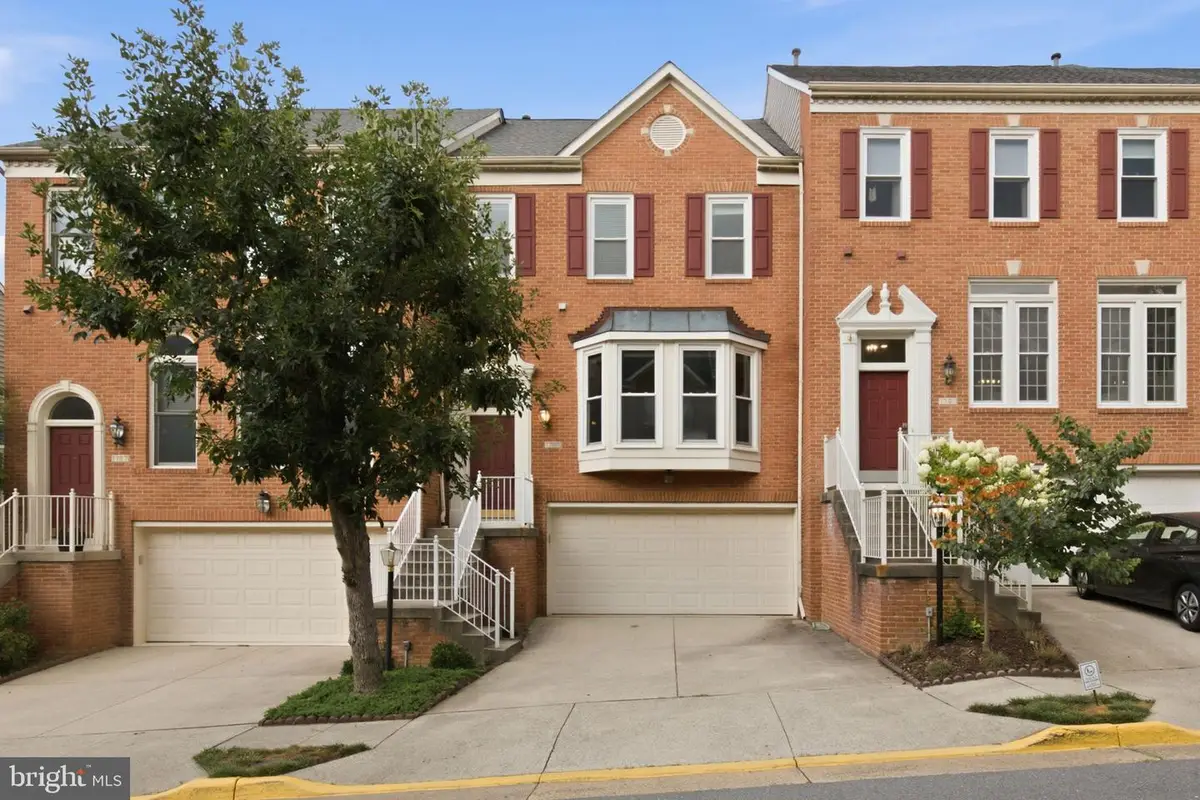 1789 Dawson St, Vienna, VA 22182 - #1