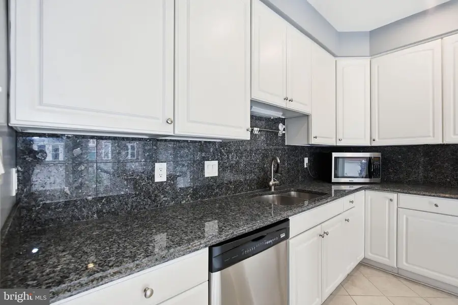 1789 Dawson St, Vienna, VA 22182 - #3