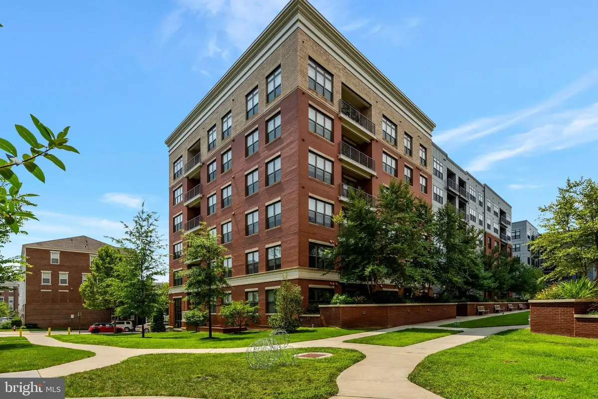 9500 Sprague Ave #403, Fairfax, VA 22031 - #1