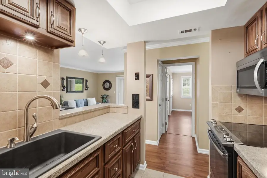 14901 Rydell Rd #101, Centreville, VA 20121 - #3