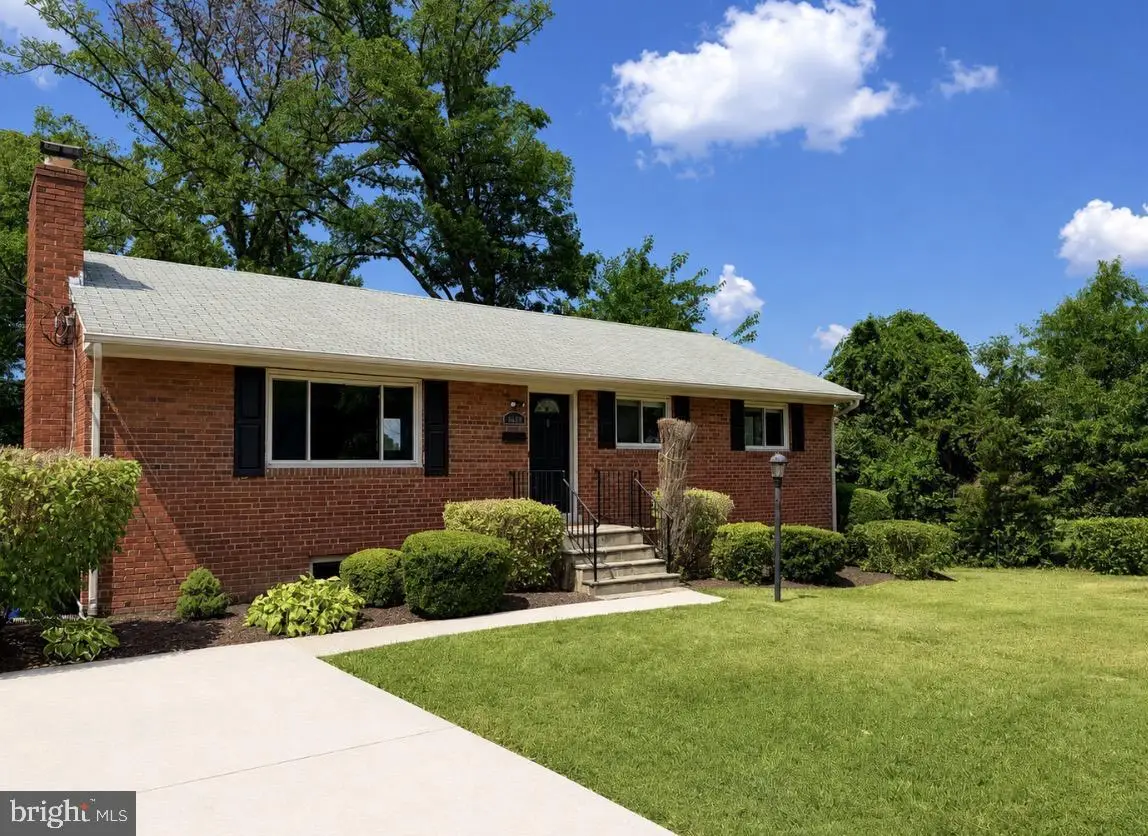 6630 S Kings Hwy, Alexandria, VA 22306 - #1