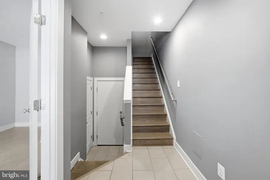 2908 Penny Ln, Fairfax, VA 22031 - #2