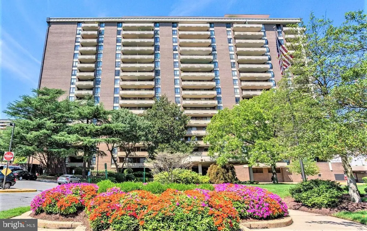 1808 Old Meadow Rd #302, McLean, VA 22102 - #1
