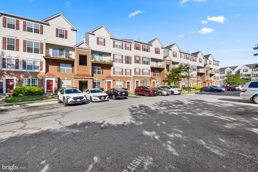 2494 Quick St #102, Herndon, VA 20171 - #2