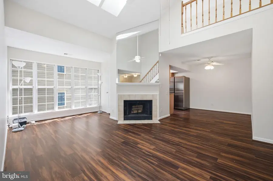 12011 Golf Ridge Ct #302, Fairfax, VA 22033 - #3