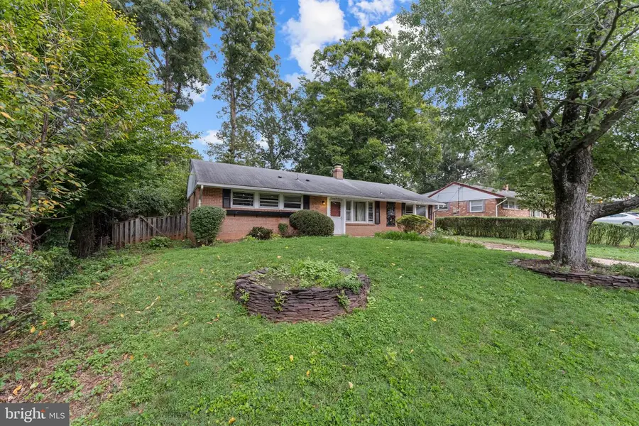 7914 Hatteras Ln, Springfield, VA 22151 - #2