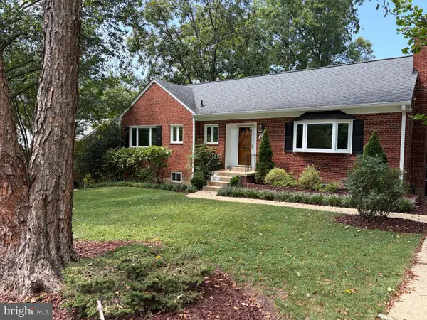 3054 Hazelton St, FALLS CHURCH, VA 22044