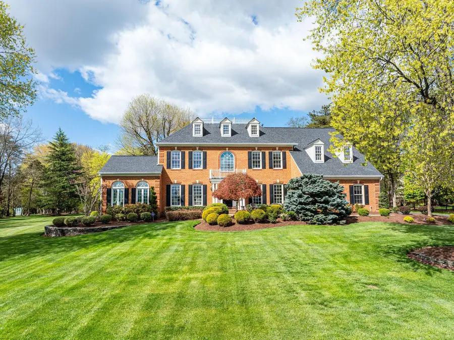 16701 Cedar Post Ct, Centreville, VA 20120 - #2