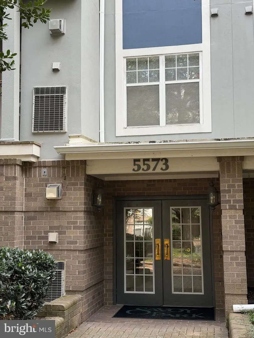 5573 Seminary Rd #114, Falls Church, VA 22041 - #1