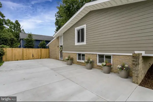 2829 Joseph Makell Ct, ALEXANDRIA, VA 22306