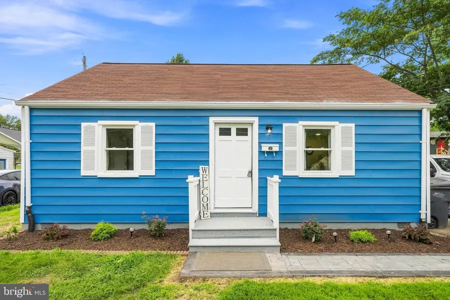 3007 Elmwood Dr, Alexandria, VA 22303 - #2