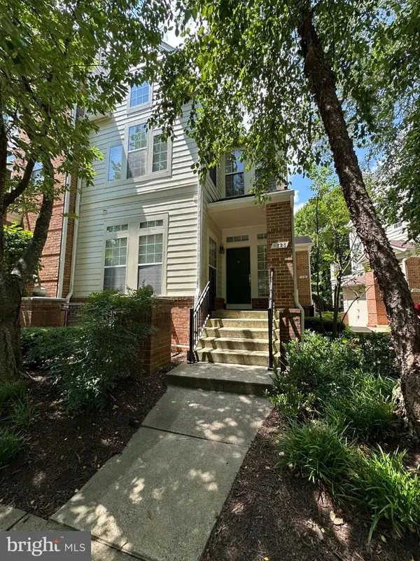 1326 Garden Cir #314, RESTON, VA 20194