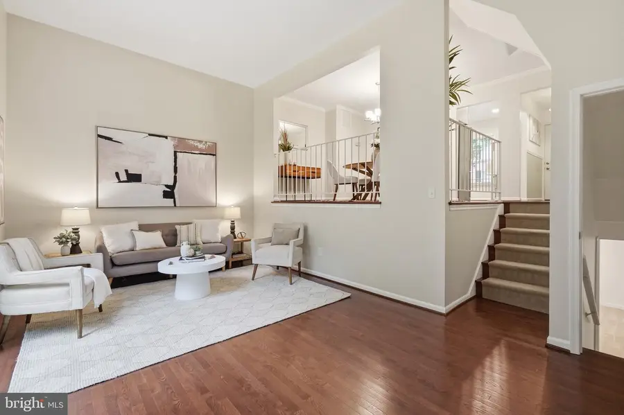 11845 Dunlop Ct, Reston, VA 20191 - #3