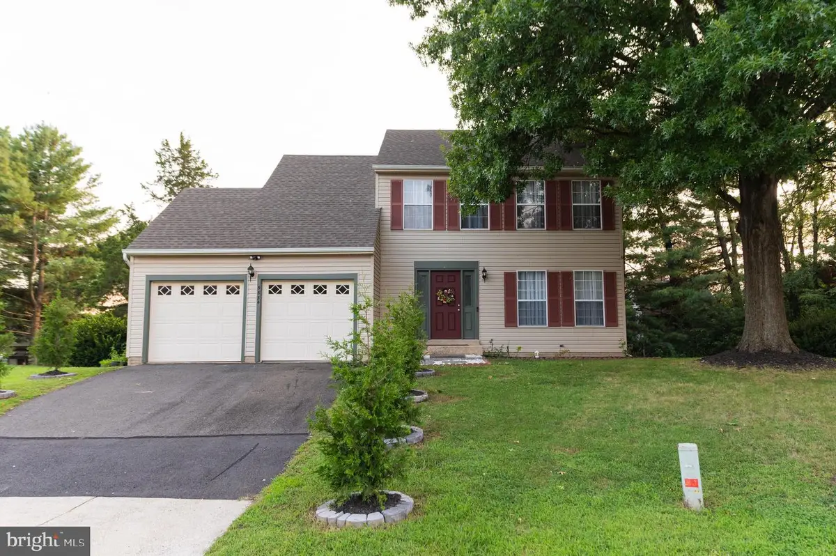 5534 Shipley Ct, Centreville, VA 20120 - #1