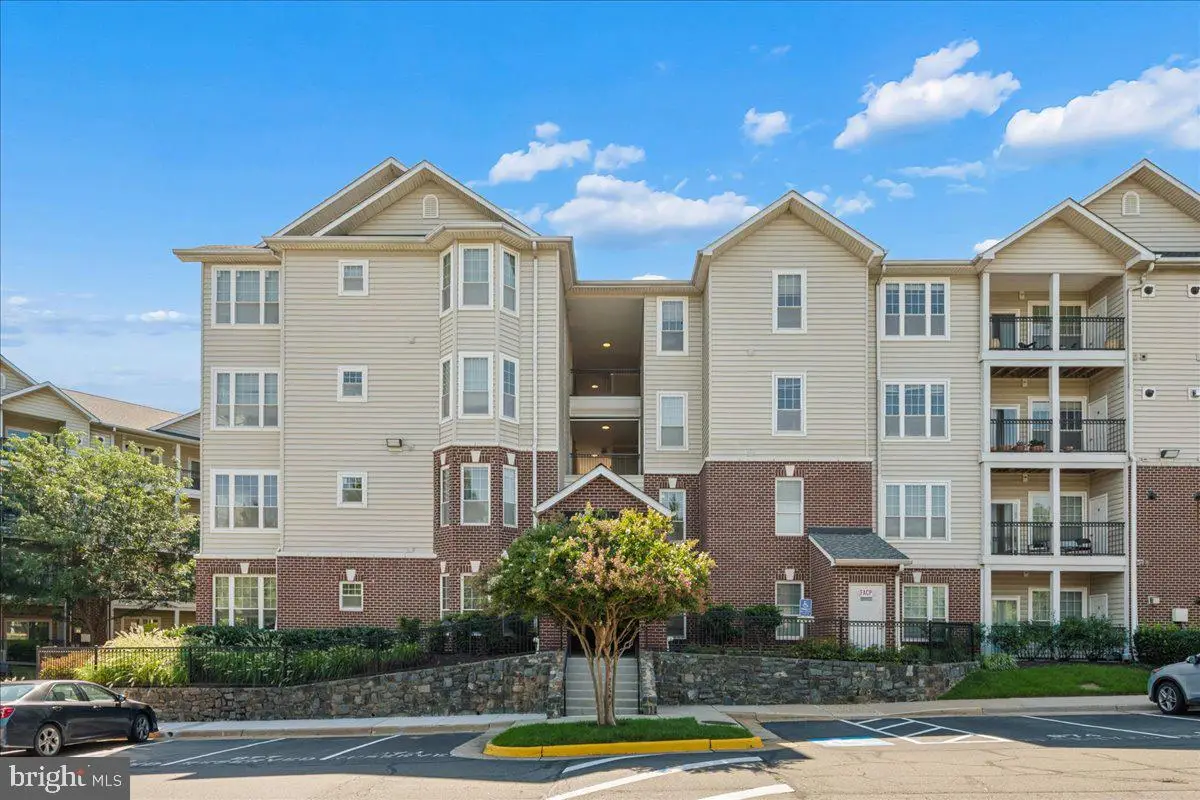 1550 Spring Gate Dr #8113, McLean, VA 22102 - #1