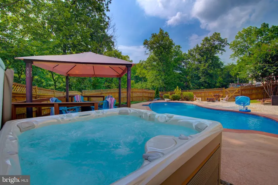 12043 Forbes Glen Dr, Herndon, VA 20170 - #2
