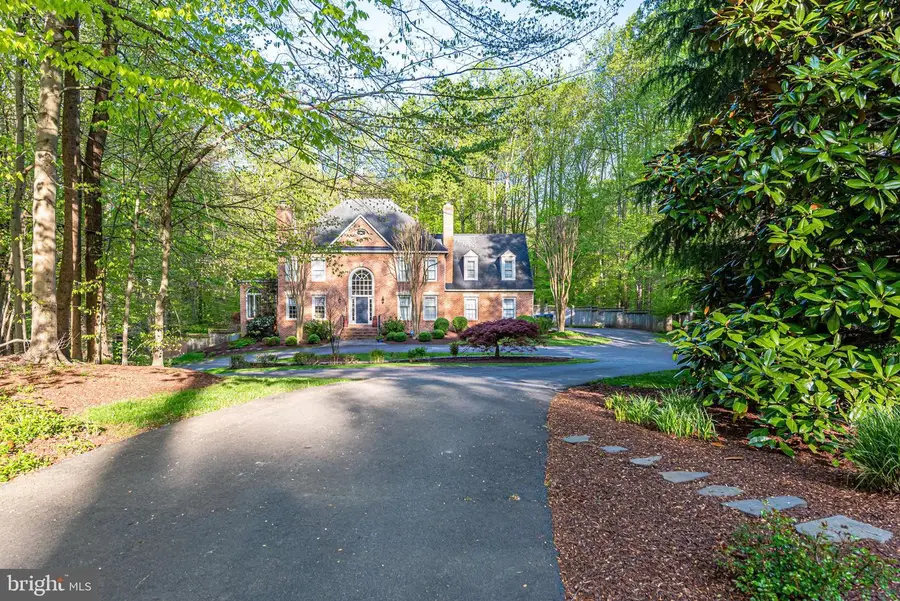 6528 Heather Brook Ct, McLean, VA 22101 - #2