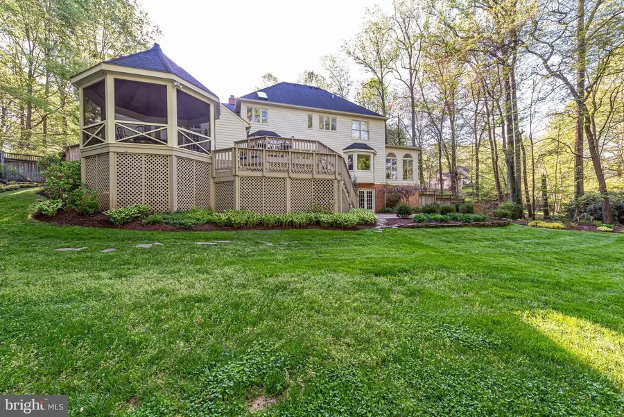 6528 Heather Brook Ct, McLean, VA 22101 - #3