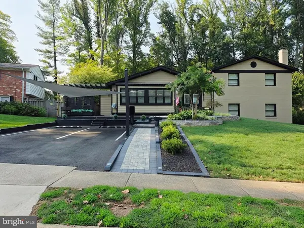 8927 Orange Hunt Ln, ANNANDALE, VA 22003