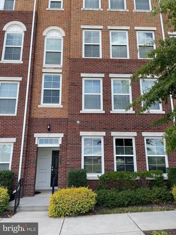 2953 Finsbury Pl #96, FAIRFAX, VA 22031