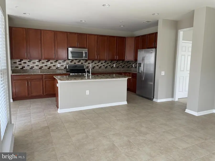 2953 Finsbury Pl #96, Fairfax, VA 22031 - #3