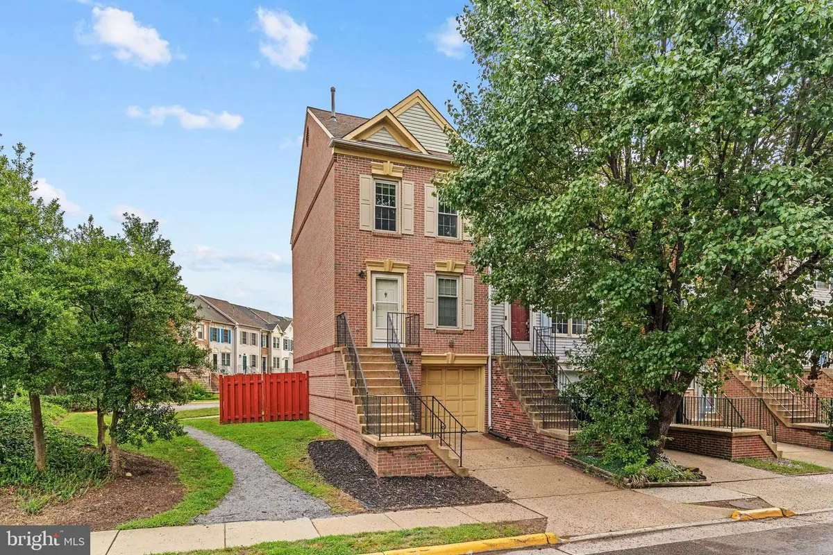 3022 Kings Village Rd, Alexandria, VA 22306 - #1