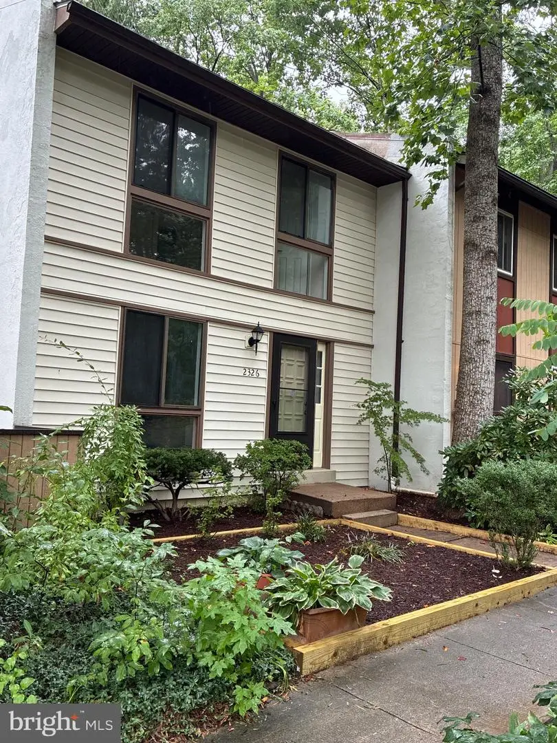 2326 Antiqua Ct, Reston, VA 20191 - #3