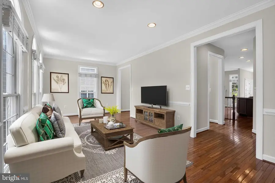 4519 Fair Valley Dr, Fairfax, VA 22033 - #2