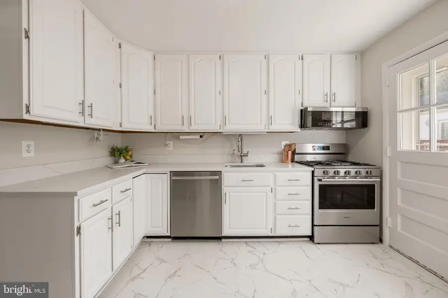 7214 Reservoir Rd, Springfield, VA 22150 - #2