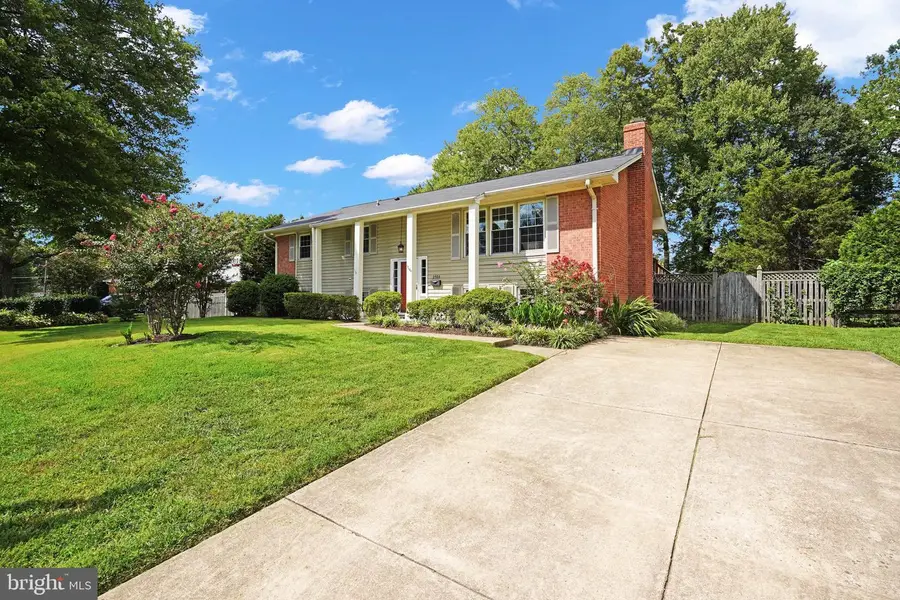 2504 Stirrup Ln, Alexandria, VA 22308 - #2