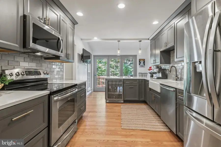 6154 Wellington Commons Dr, Alexandria, VA 22310 - #3