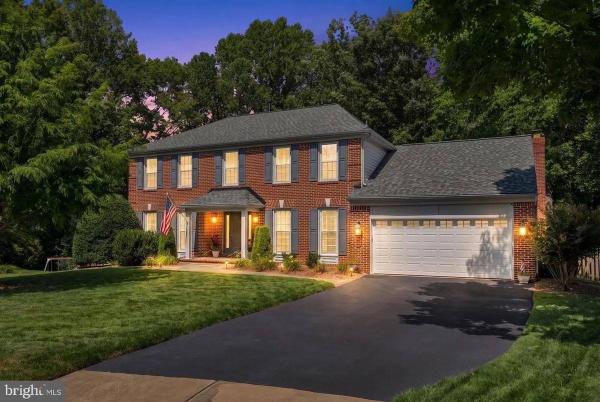 8101 Jeffrey Ct, Fairfax Station, VA 22039 - #1
