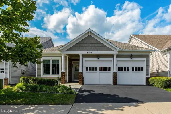 8886 Calla Lily Ct, LORTON, VA 22079