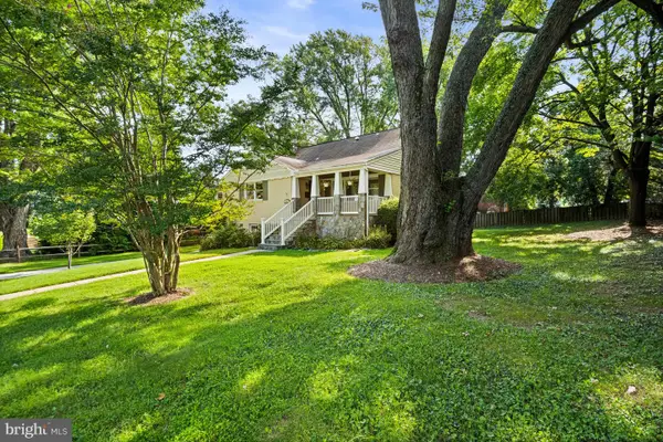 1919 Youngblood St, MCLEAN, VA 22101
