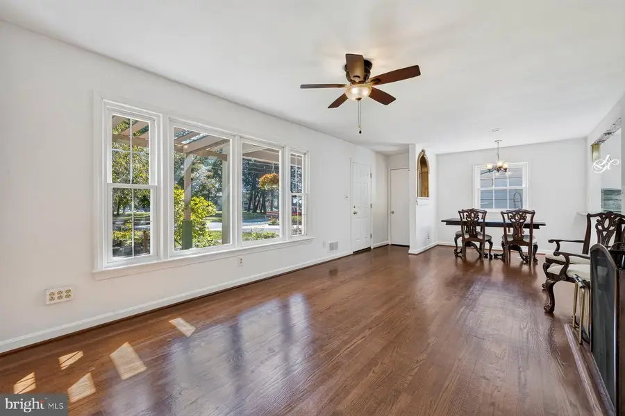 6702 Lenclair St, Alexandria, VA 22306 - #3