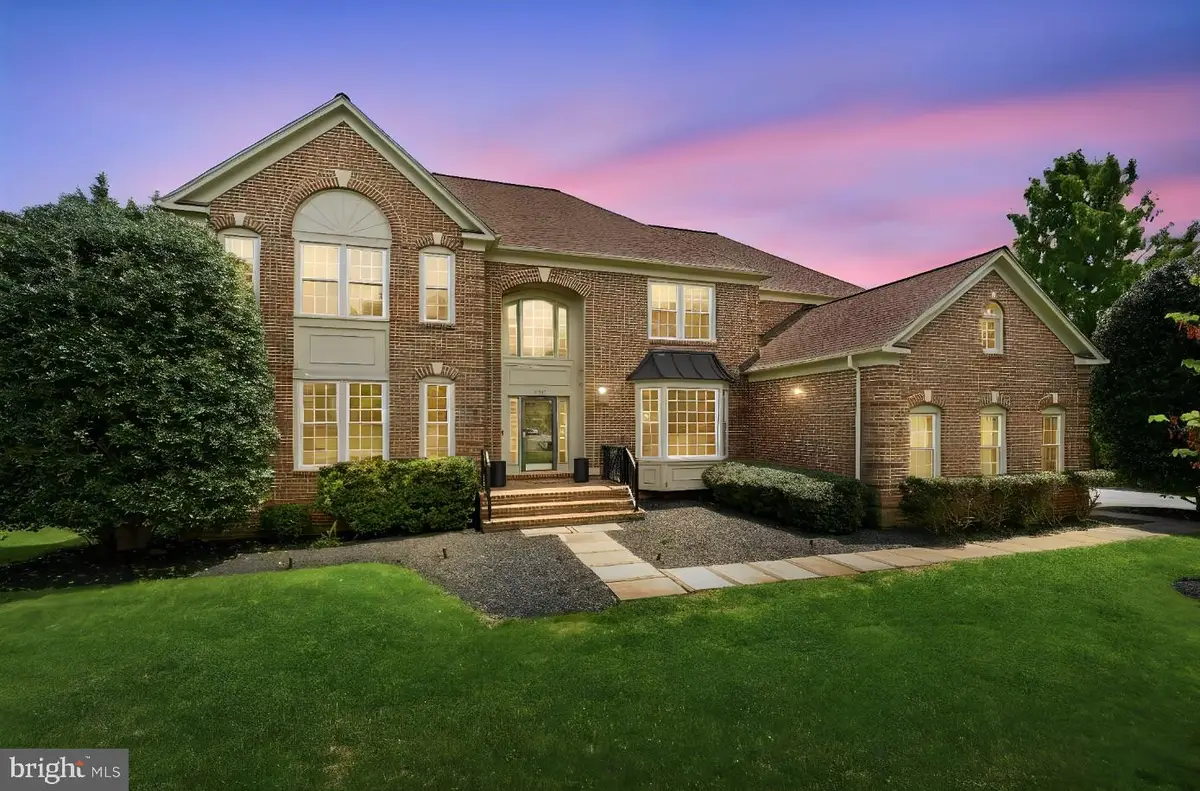 1405 Woodhurst Blvd, McLean, VA 22102 - #1