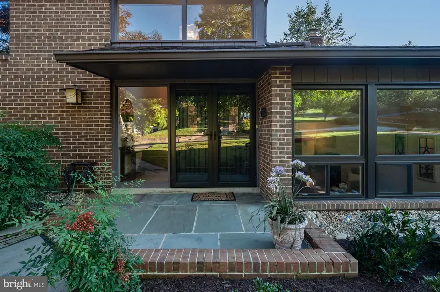 3713 Fort Hill Dr, Alexandria, VA 22310 - #3