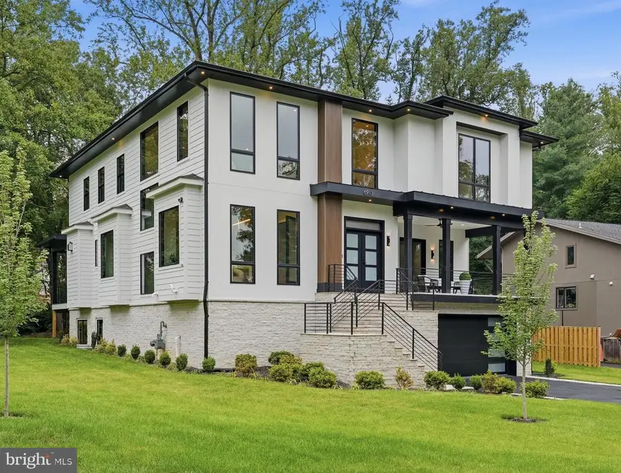 6913 Berkeley St, Falls Church, VA 22043 - #3