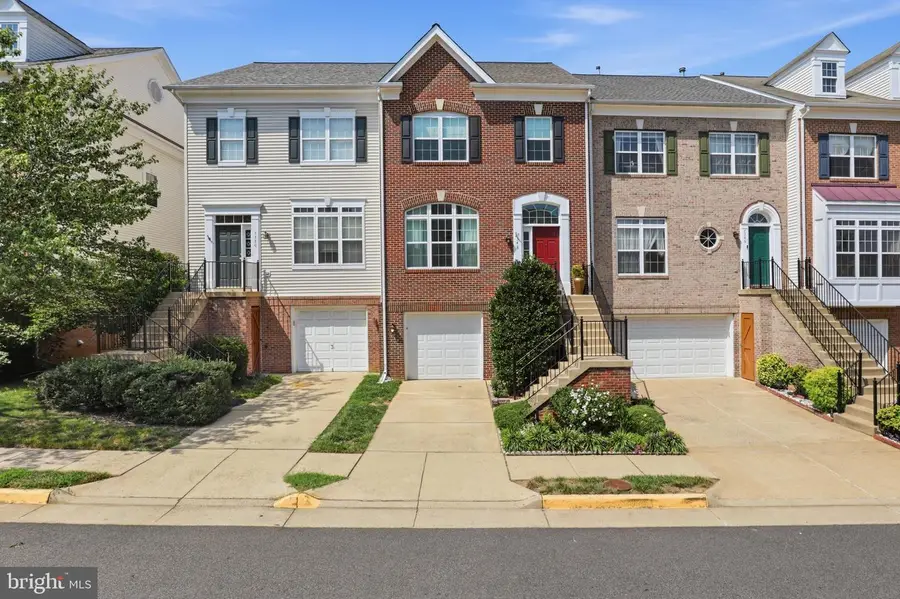 7348 Bloomington Ct, Springfield, VA 22150 - #2