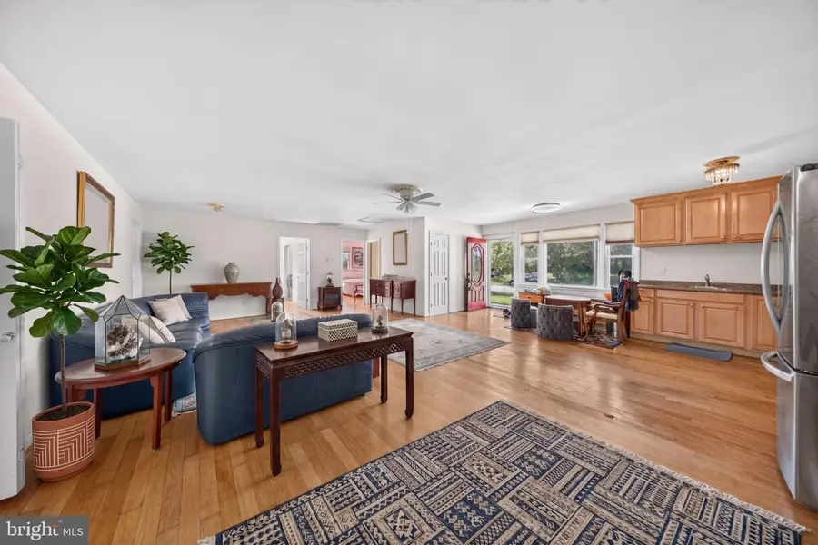 5213 Montgomery St, Springfield, VA 22151 - #2