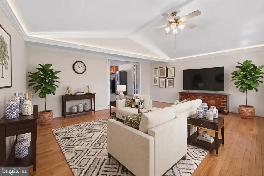 5213 Montgomery St, Springfield, VA 22151 - #3