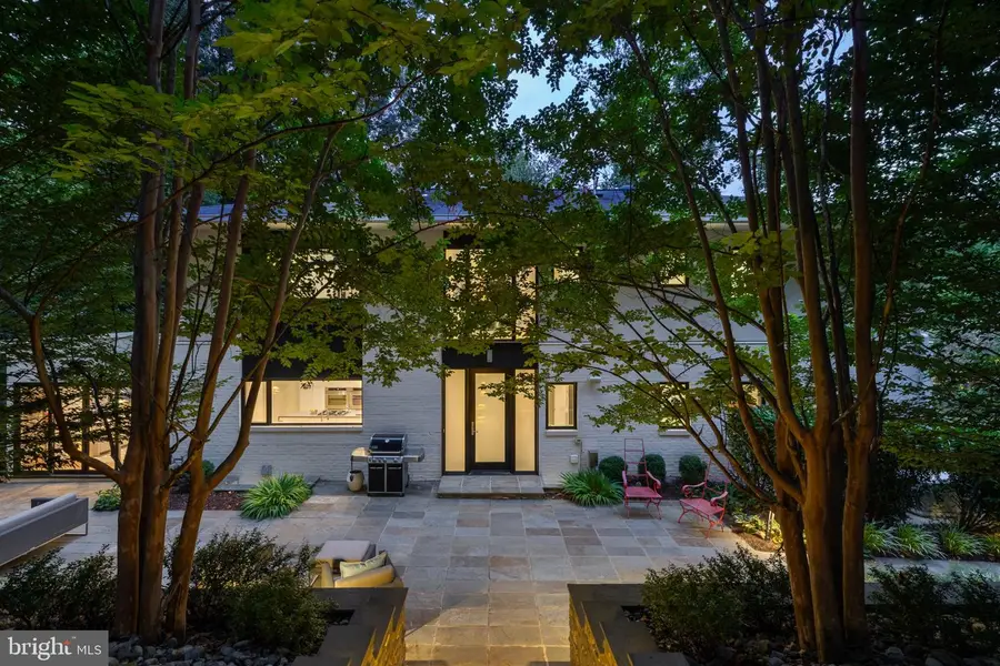 6016 Chesterbrook Rd, McLean, VA 22101 - #3