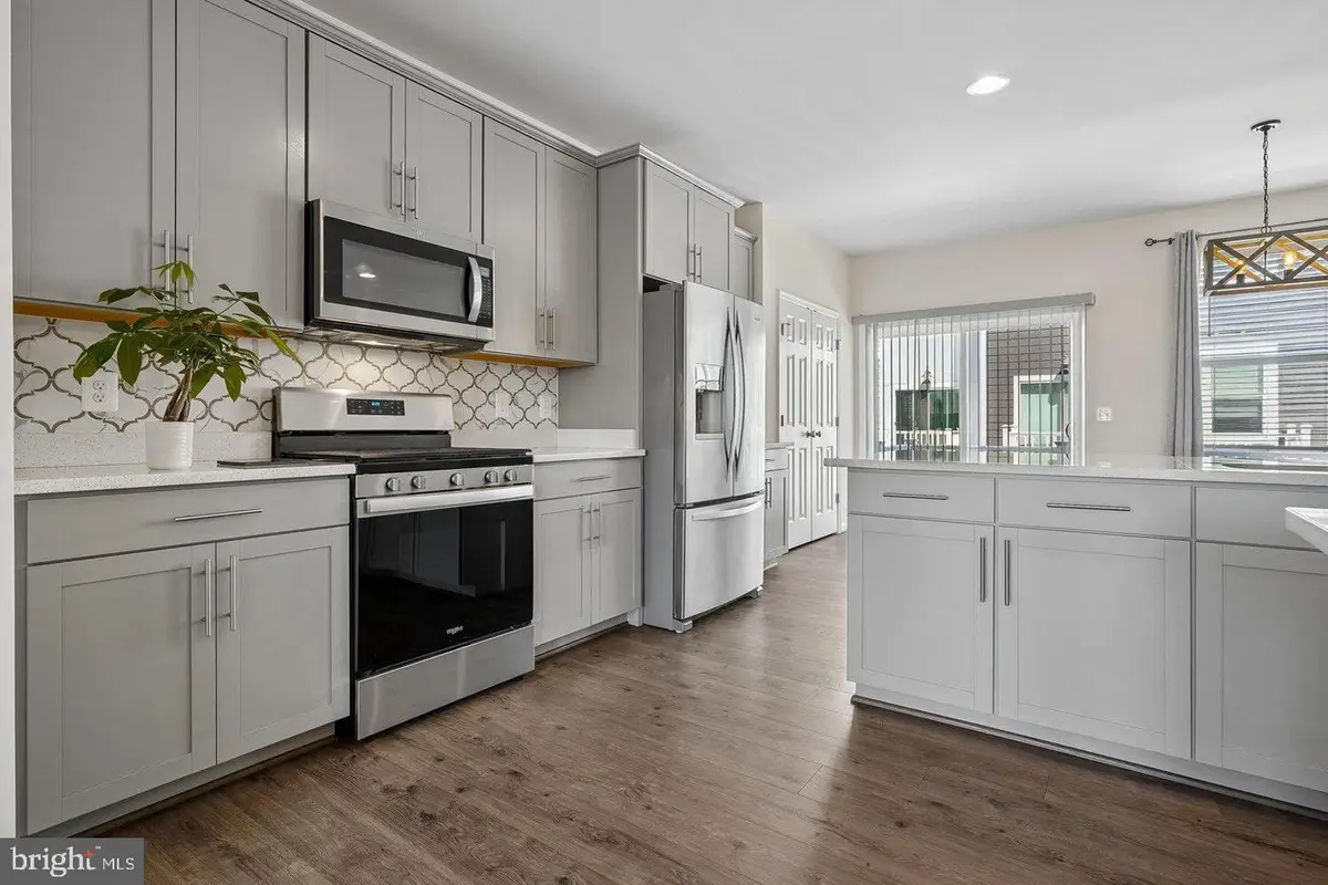8358 Sallyport St, Lorton, VA 22079 - #1